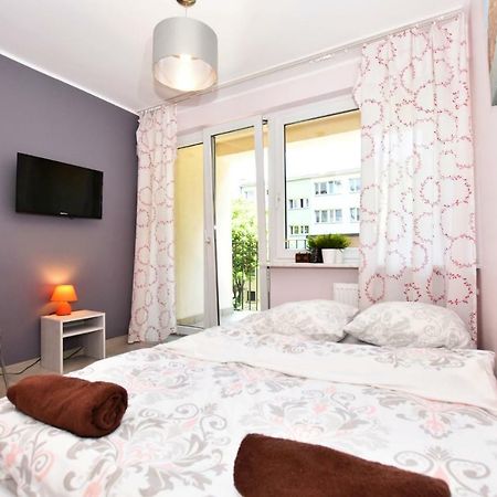City Central Hostel Laciarska Wrocław Eksteriør bilde