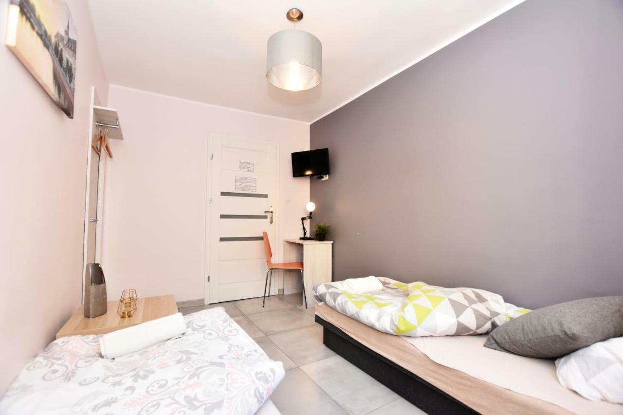 City Central Hostel Laciarska Wrocław Eksteriør bilde