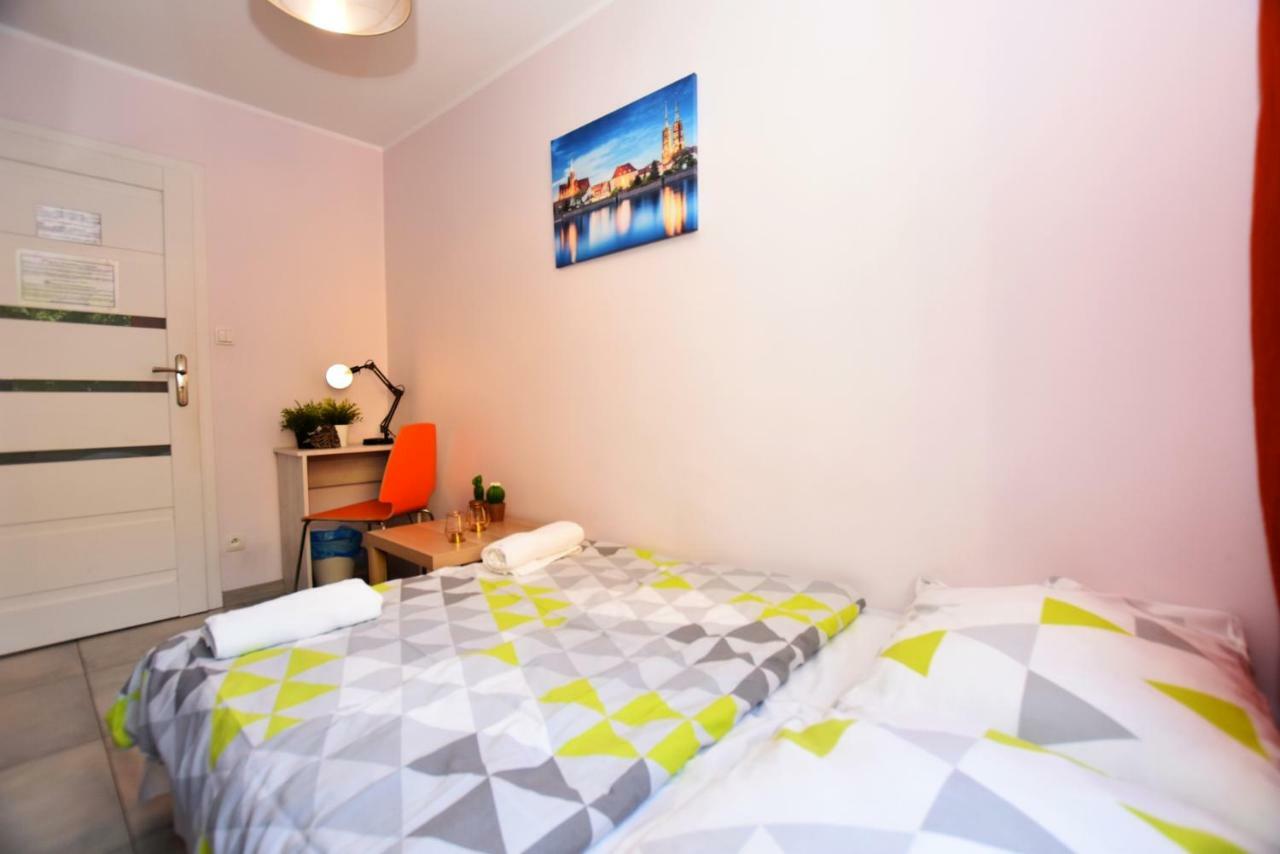 City Central Hostel Laciarska Wrocław Eksteriør bilde