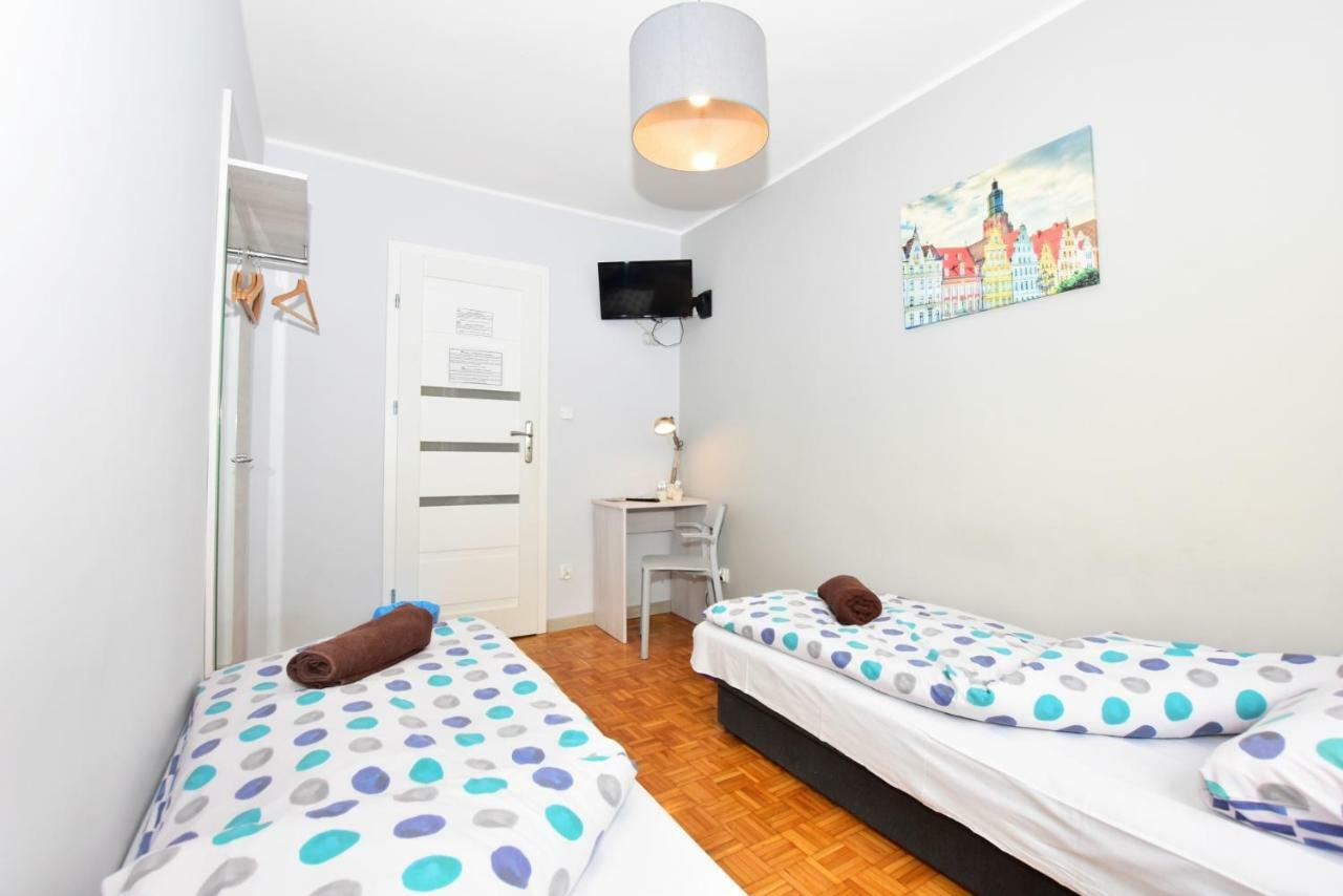 City Central Hostel Laciarska Wrocław Eksteriør bilde