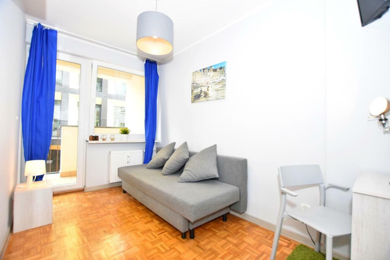 City Central Hostel Laciarska Wrocław Eksteriør bilde